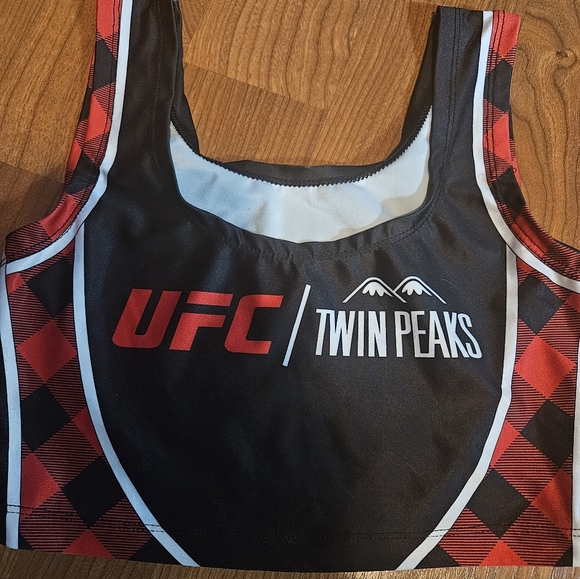Twin Peaks Crop Top Uniform UFC Size XS - Picture 3 of 9